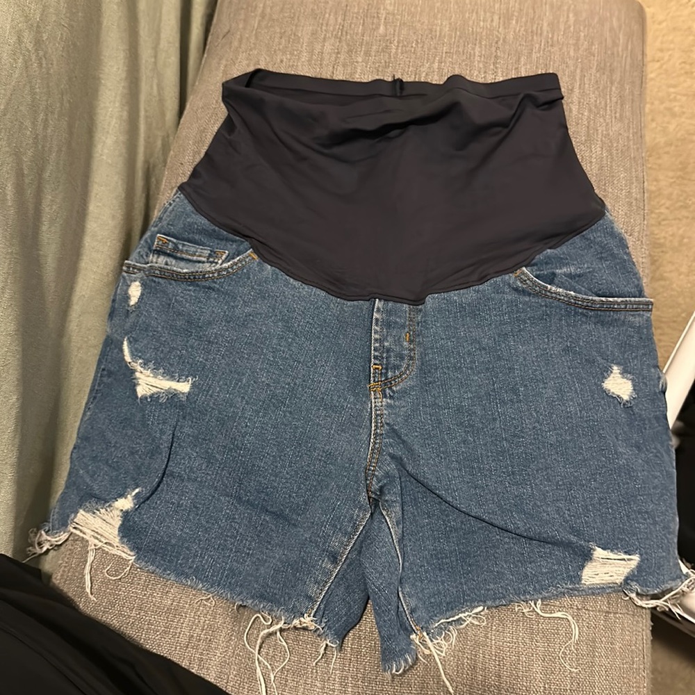 Maternity boyfriend shorts